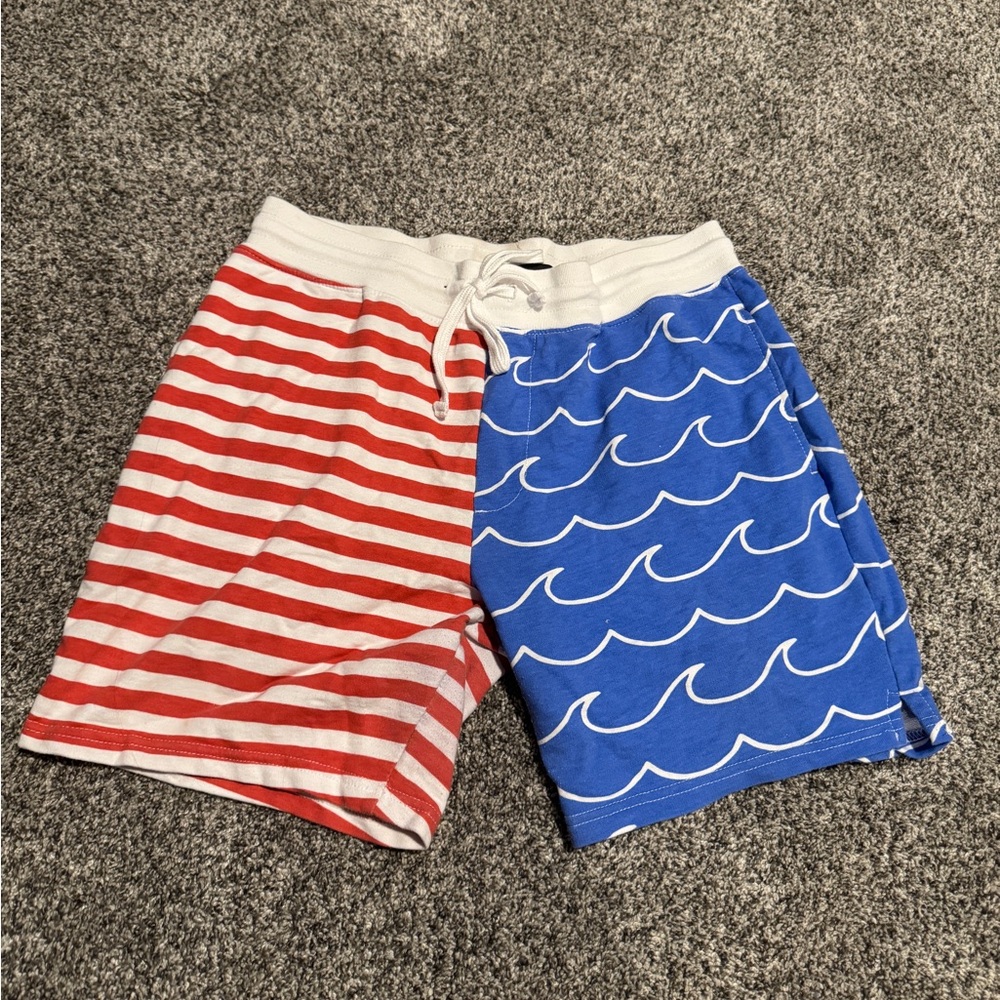 Men’s USA shorts size medium